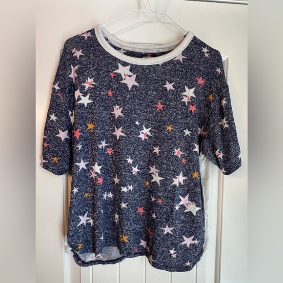 Dkny Other - DKNY Blue with Stars Pajama Top